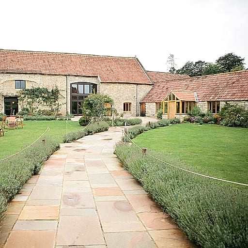 Flowers of Bath - Recommended supplier at Prsiston Mill Priston mill - Wedding Venue